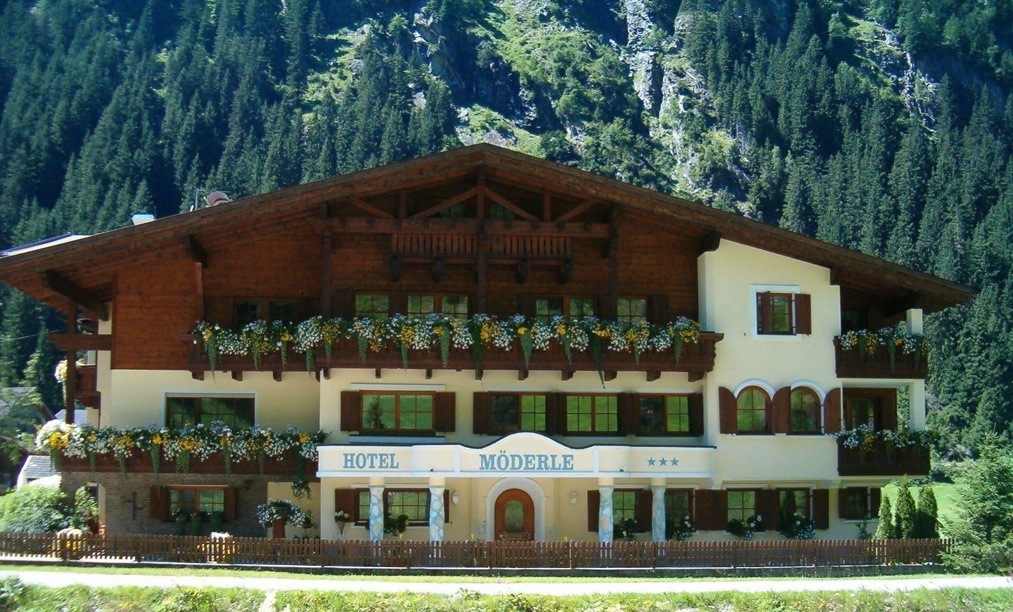 Hotel Moderle Sankt Leonhard im Pitztal Exterior foto